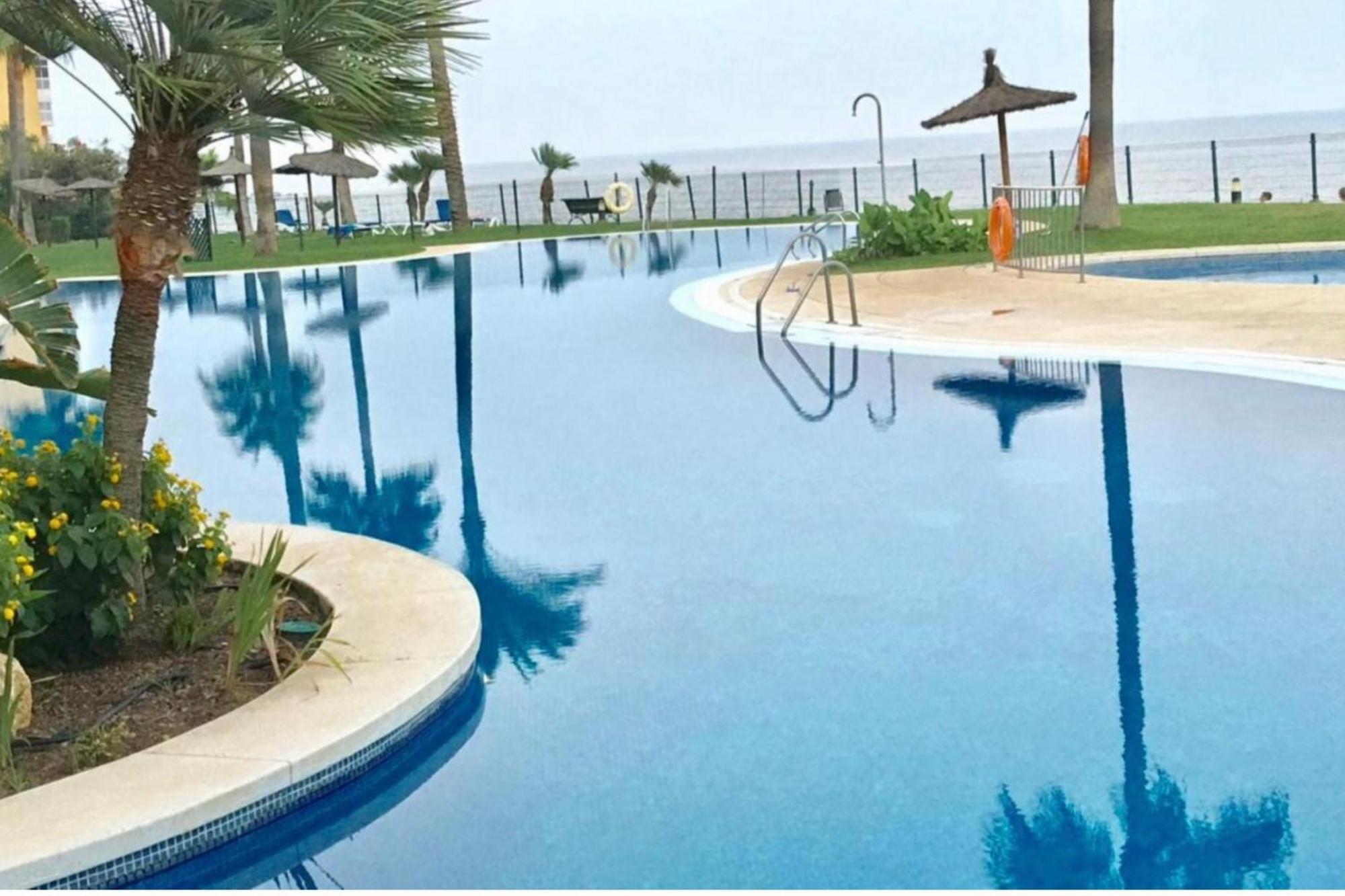 Mi Capricho 2D Beachfront- Apartment With Sea View - Costa Del Sol Ситио-де-Калаонда Экстерьер фото