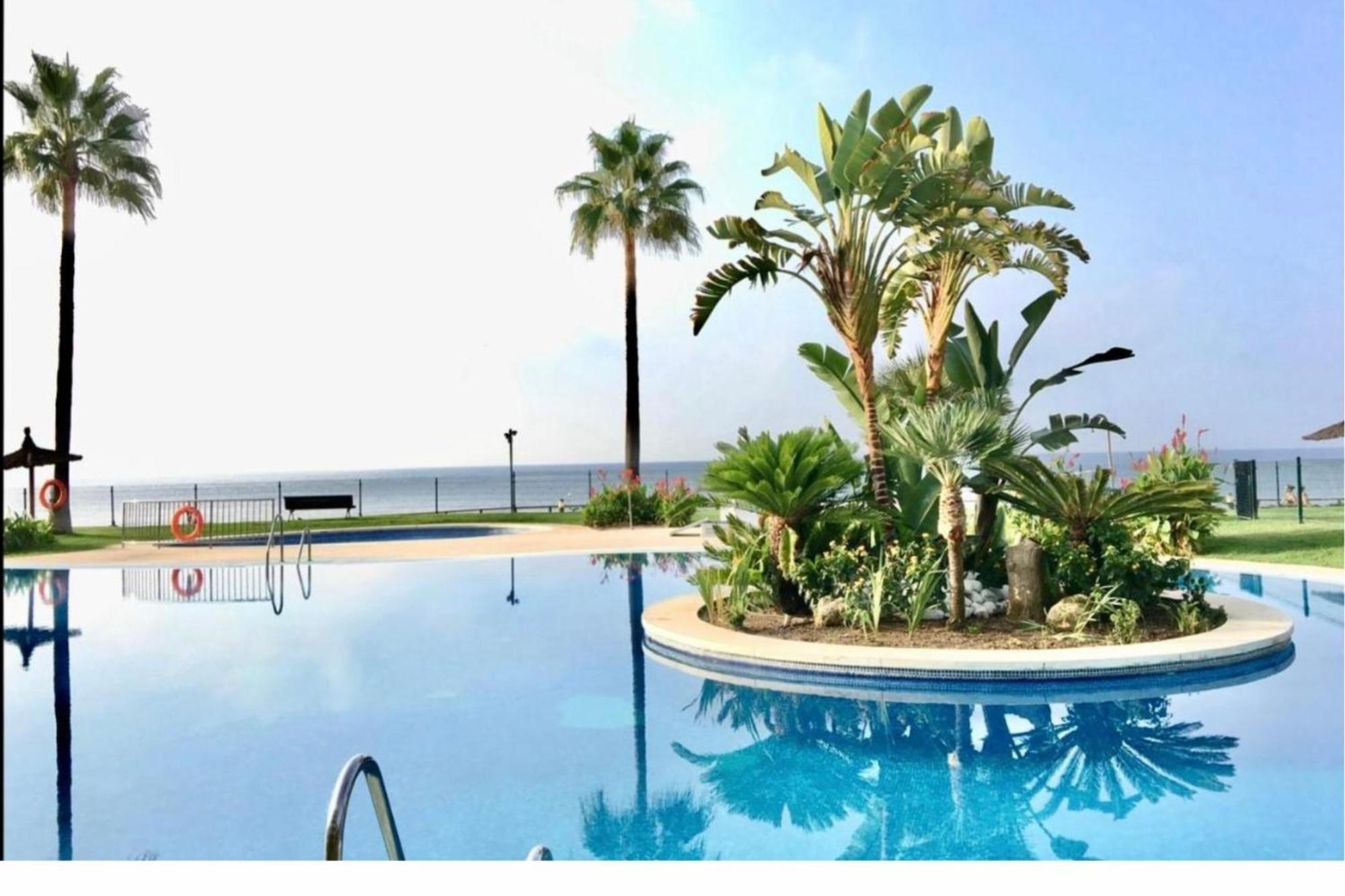 Mi Capricho 2D Beachfront- Apartment With Sea View - Costa Del Sol Ситио-де-Калаонда Экстерьер фото